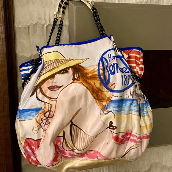 henri bendel Handbags - HENRI BENDEL SATIN TOTE!!